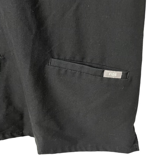 Figs Casma Three Pocket Scrub Top Black Size XS Short Sleeve Style FW1100 - Picture 3 of 8